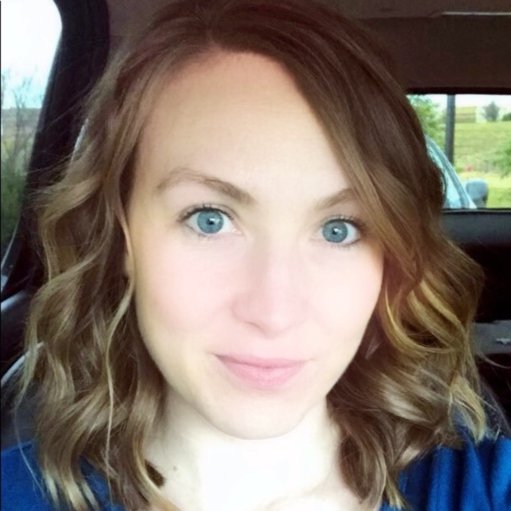 Meet your Posher, Whitney